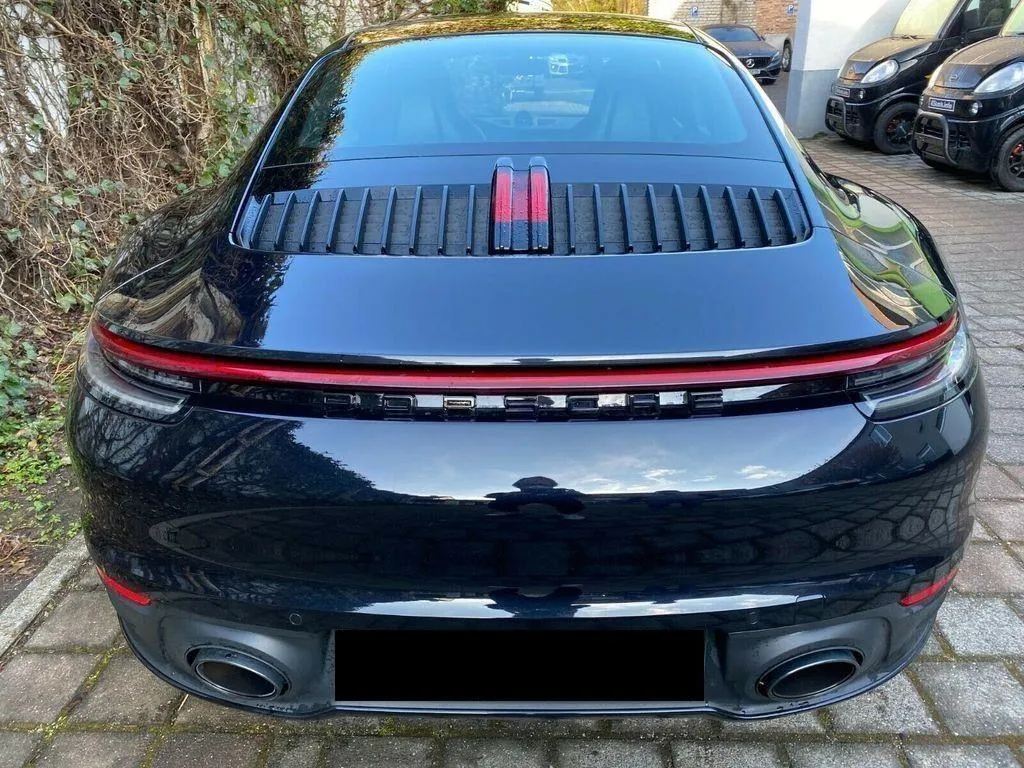 PORSCHE 911 Image 2