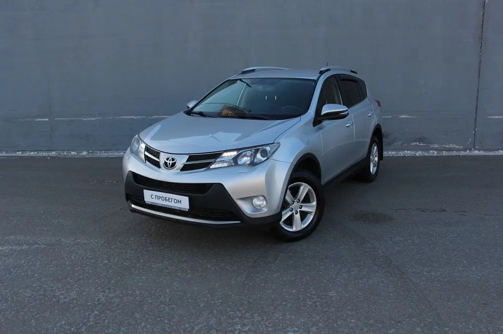 Toyota RAV4 Image 1